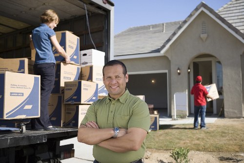 Removal van service supporting a smooth Ealing relocation