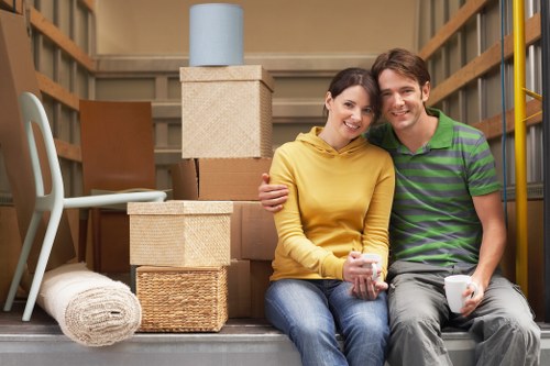 Residential move support with a truck in Ealing