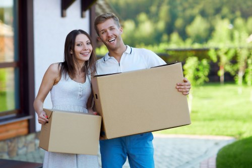 Local truck hire service for moving day in Ealing
