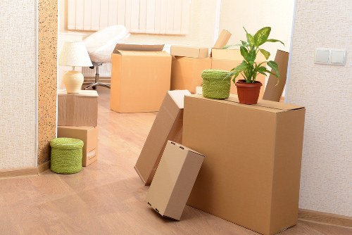 Moving truck hire for flats and houses in Ealing