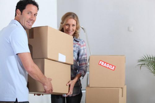Removal van and access planning for Ealing property moves